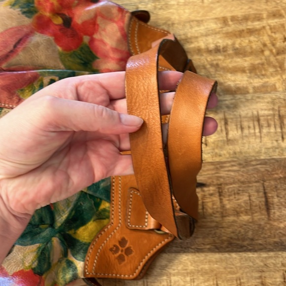 Patricia Nash 🌸 Floral Print Italian Leather Shoulder Bag - Picture 8 of 14